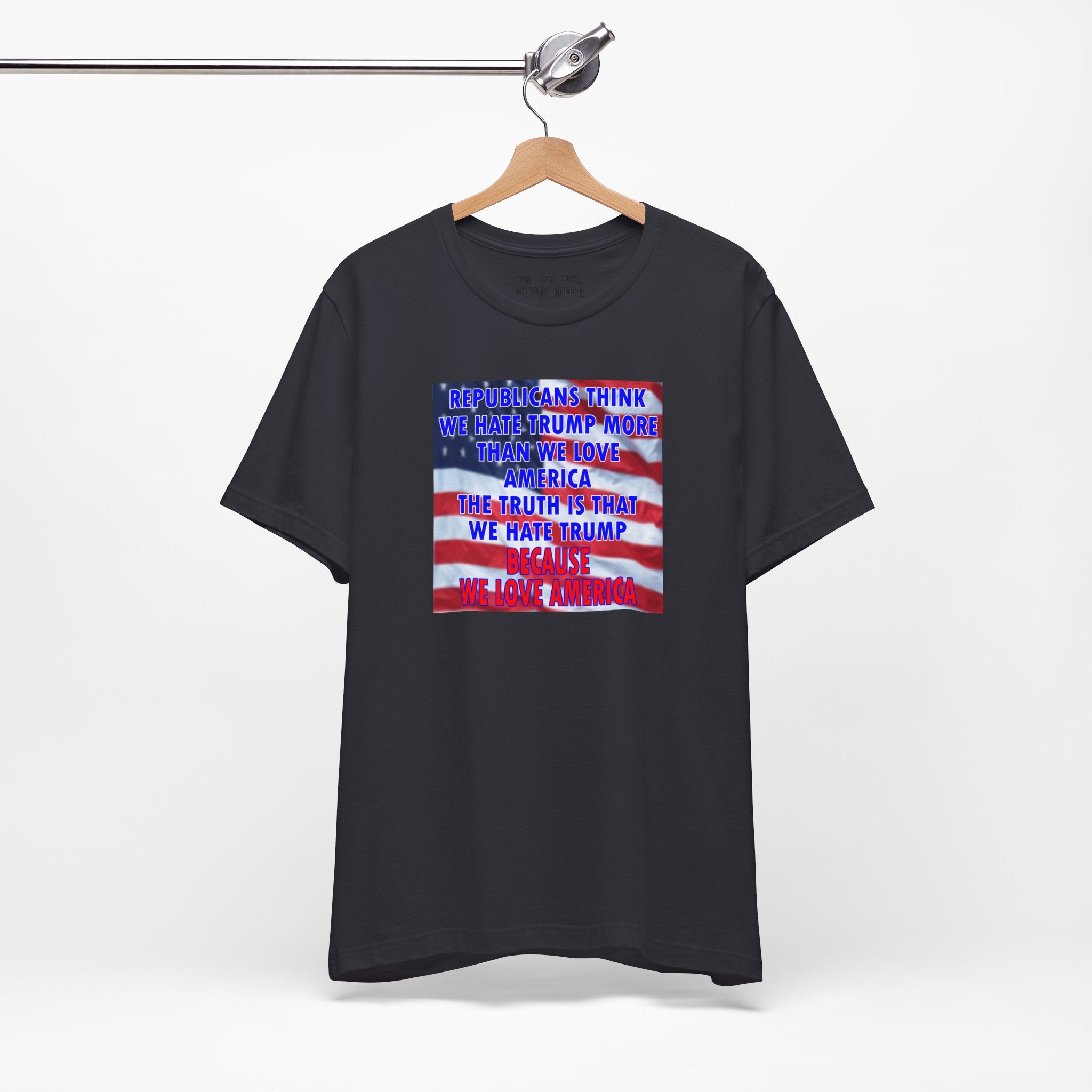 BECAUSE_WE_LOVE_T-shirt/asphalt