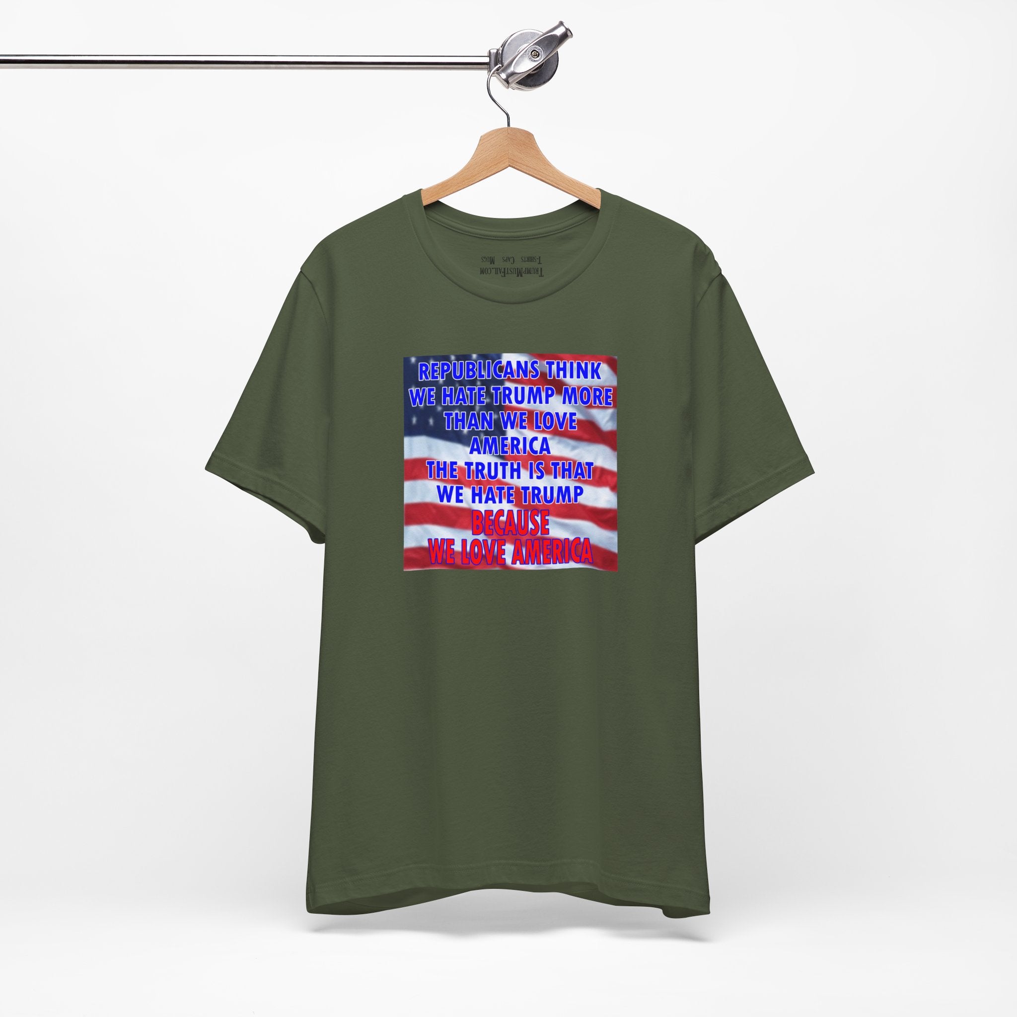 BECAUSE_WE_LOVE_T-shirt/olive