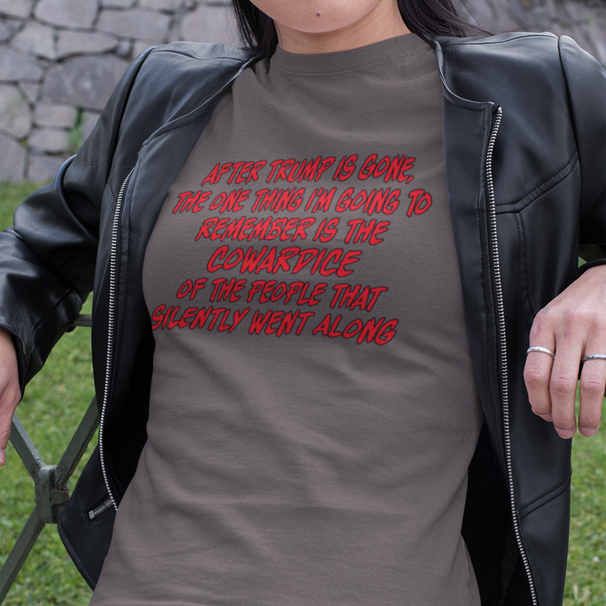 COWARDICE T-shirt/brown