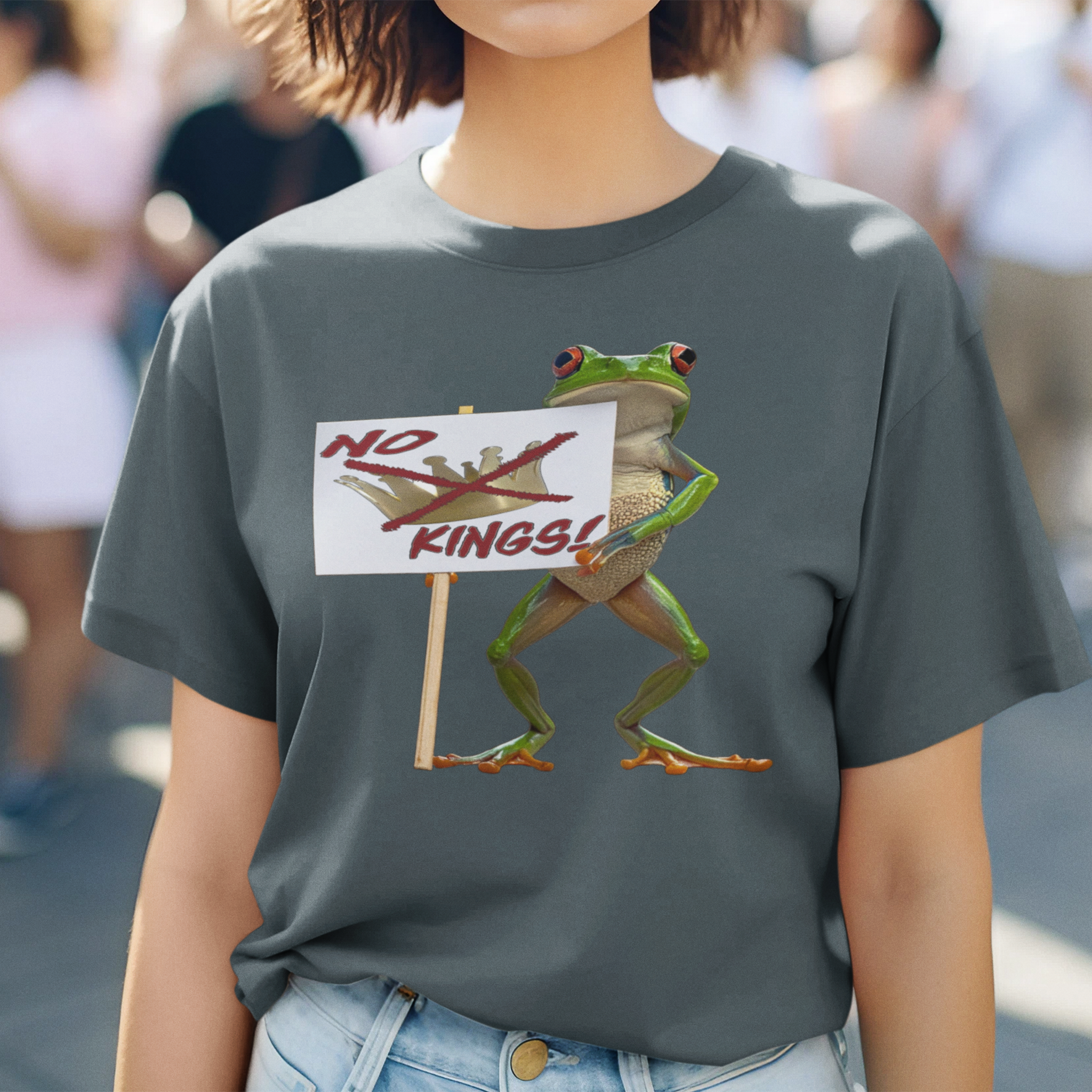 FROGS NO KINGS T-SHIRT/DARK GREY
