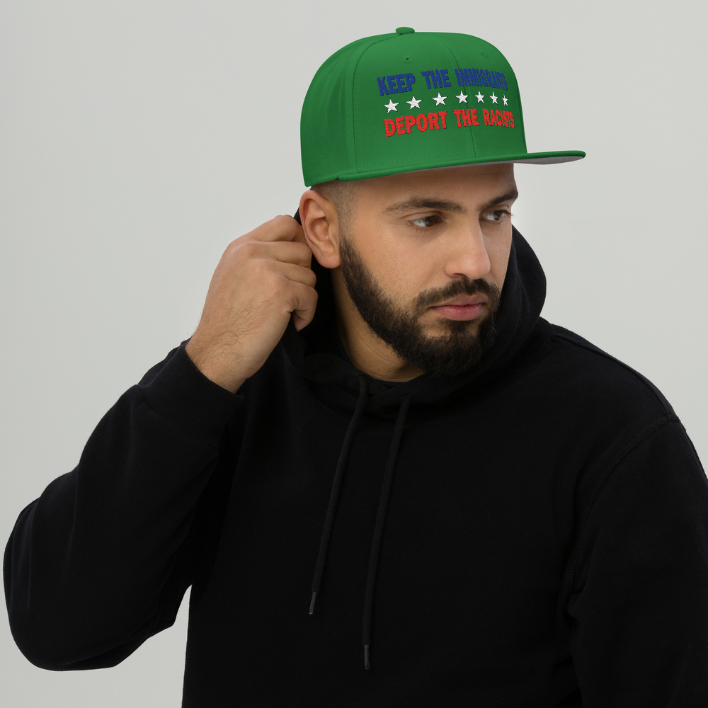 KEEP THE IMMIGRANTS  SNAPBACK CAP/Kelly green