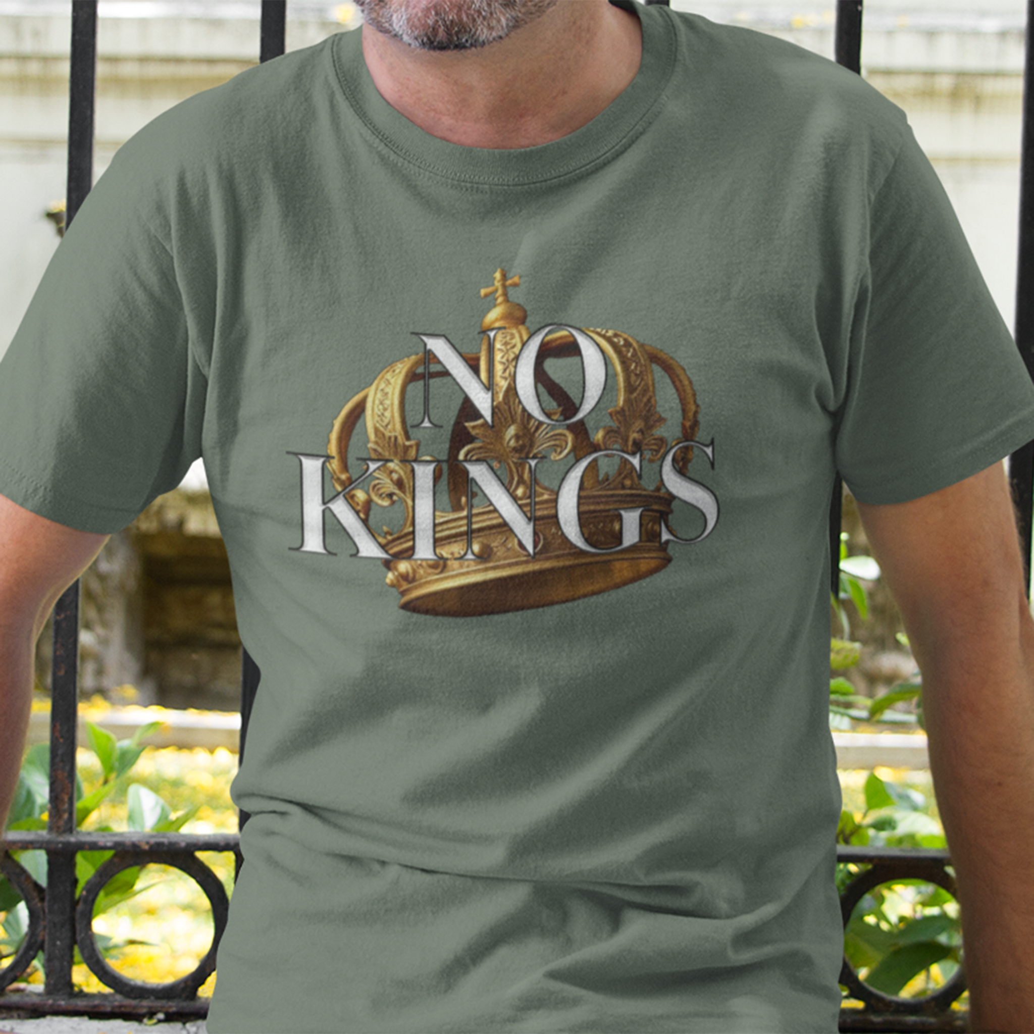 NO KINGS CROWN T-SHIRT/MILITARY GREEN