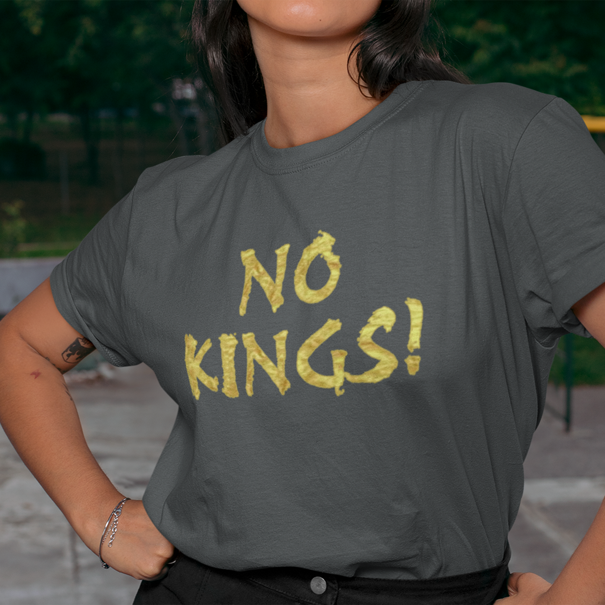 NO KINGS GOLD T-SHIRT/DARK GREY HEATHER