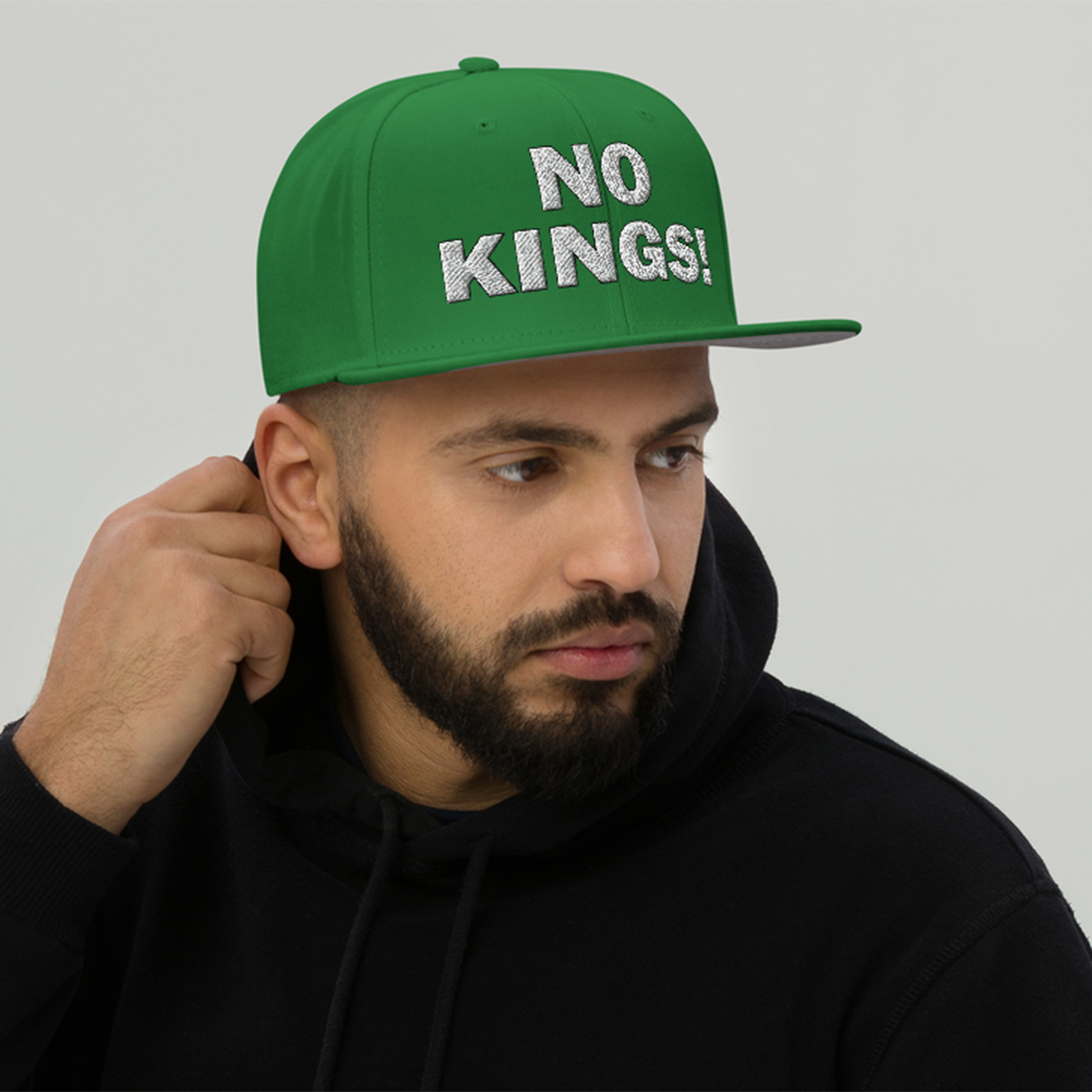 NO KINGS SNAPBACK CAP/Kelly green