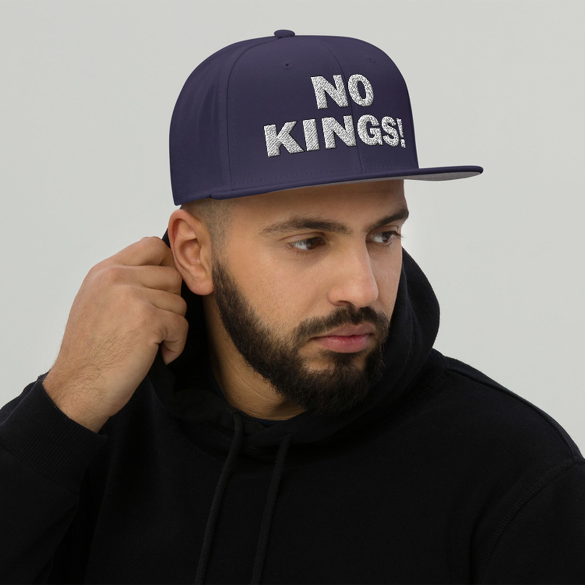 NO KINGS SNAPBACK CAP/Navy blue