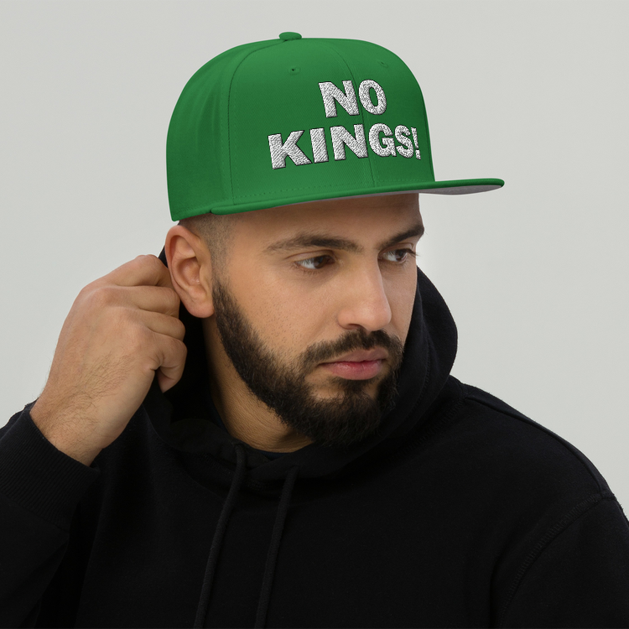 NO KINGS SNAPBACK CAP/Kelly green