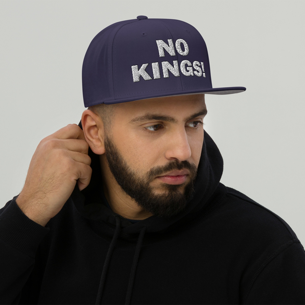 NO KINGS SNAPBACK CAP/Navy blue