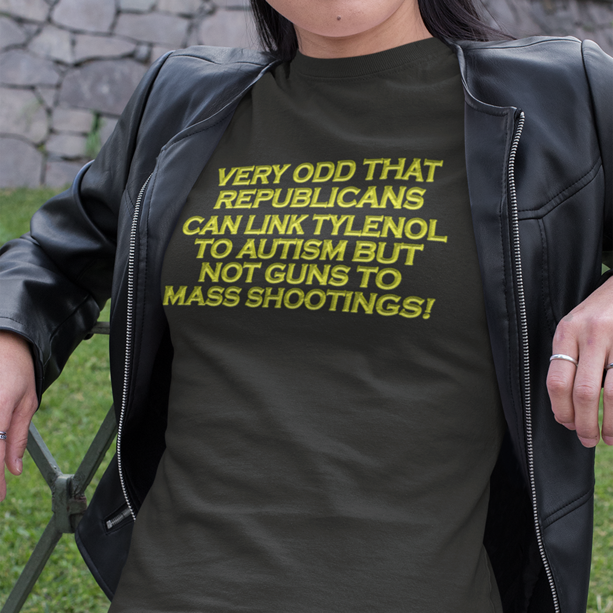 VERY ODD T-SHIRT/BLACK